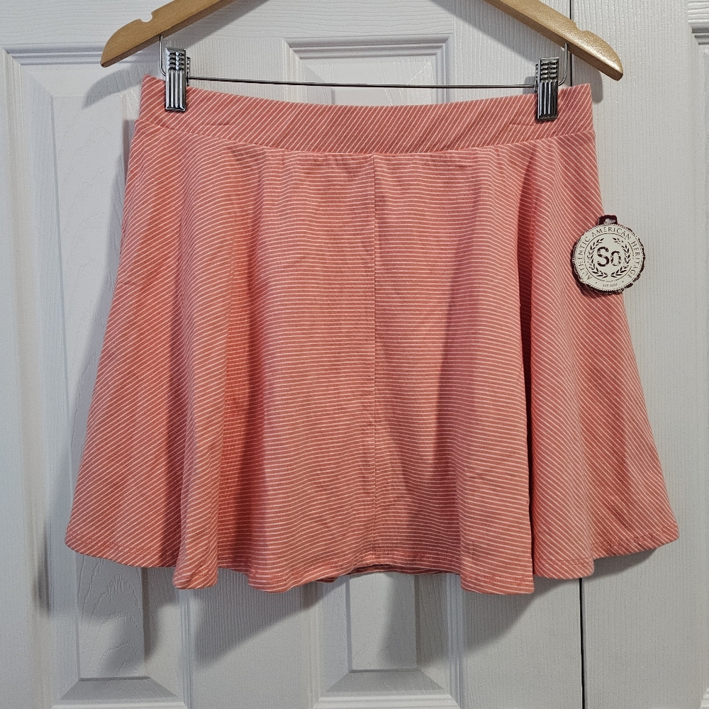 📌3for$10 NWT SO Women's Flowy Flirty Striped Mini Skater Pink White Skirt